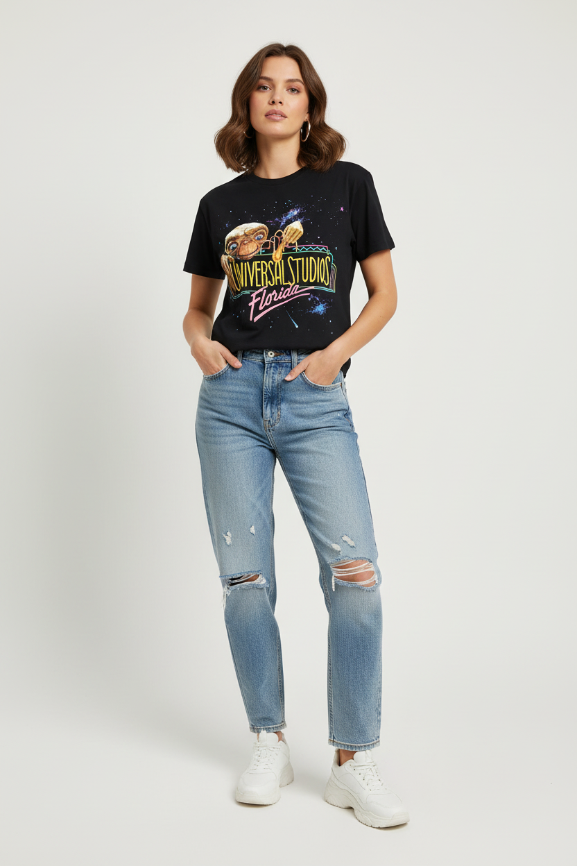 Female model in E.T. t-shirt - casual style